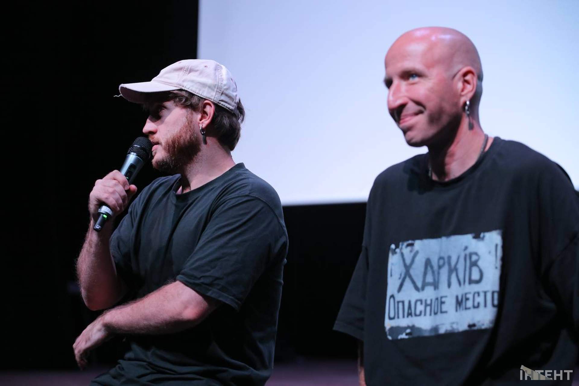 Харківський художник презентував одеситам фільм про звільнення Ізюма