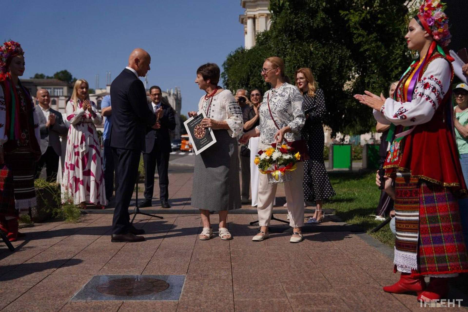 В Одесі на покажчику міст-побратимів зʼявилися нові назви