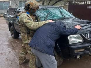 Затримано жителя Херсона, який допомагав росіянам перекидати військові ешелони в Україну