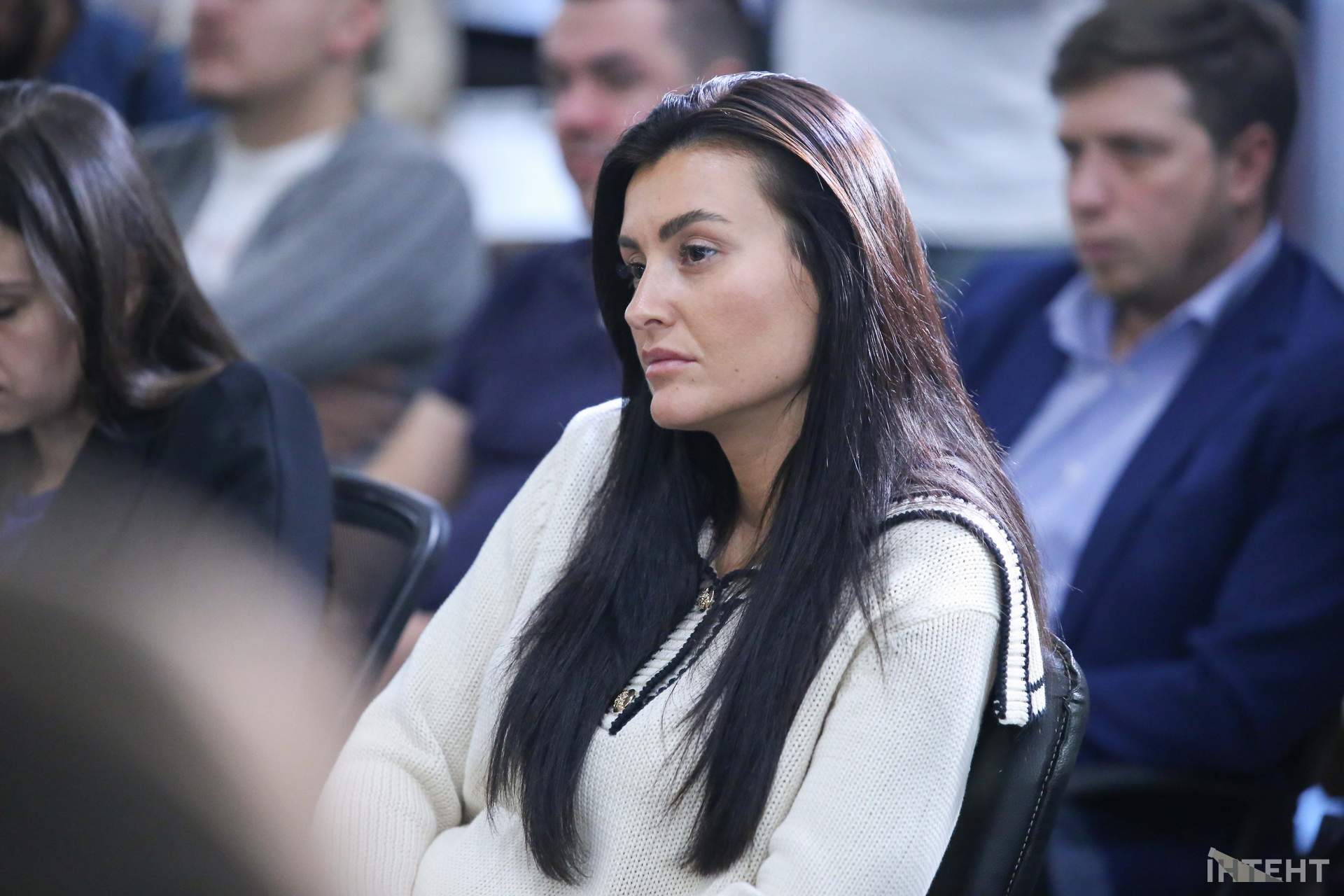 "Коли нас багато, ми можемо творити чудеса": Митрополит Епіфаній зустрівся з волонтерами