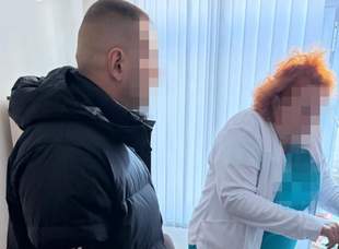 В голови експертної комісії одеської лікарні виявили готівки на 5 мільйонів
