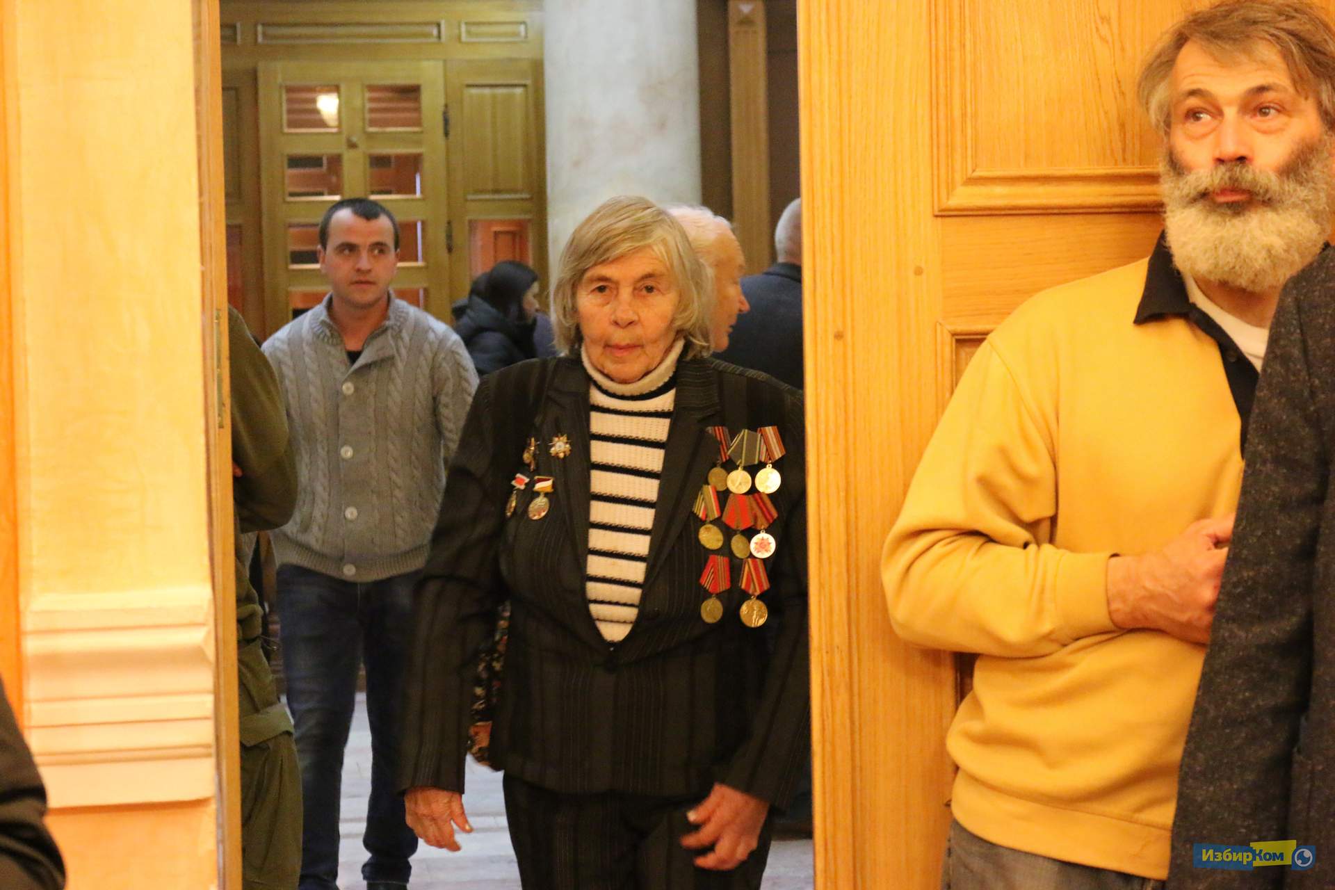 Сессия городского совета: уснувшие посетители и неполадки в системе голосования