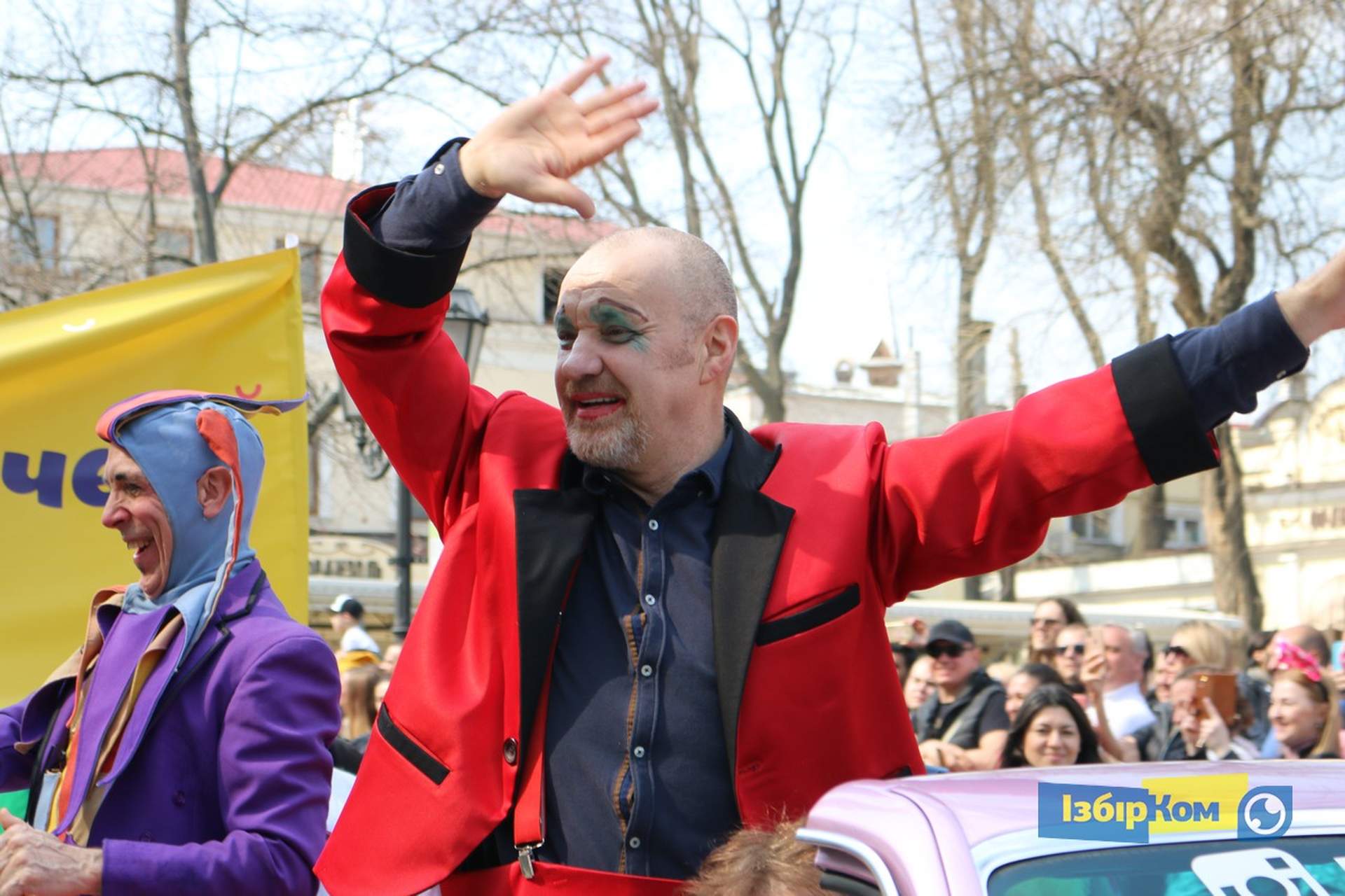 Парад Юморины 2019: зомби, клоуны и Чарли Чаплины