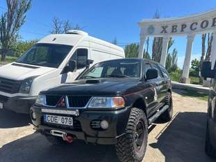 Захисники Херсонщини отримали нові автівки