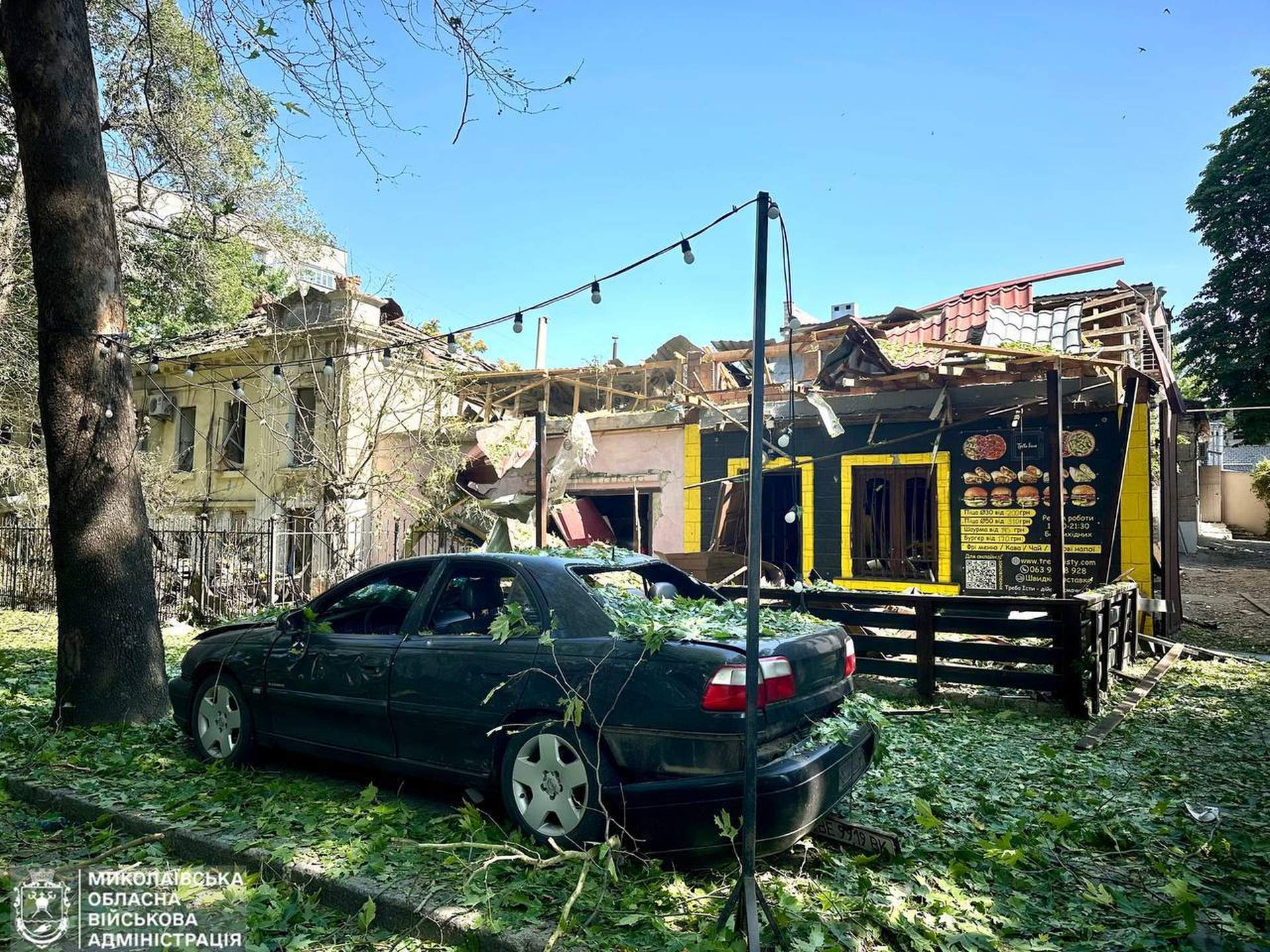 Масштабні руйнування та постраждалі: у Миколаєві показали наслідки шахедної атаки