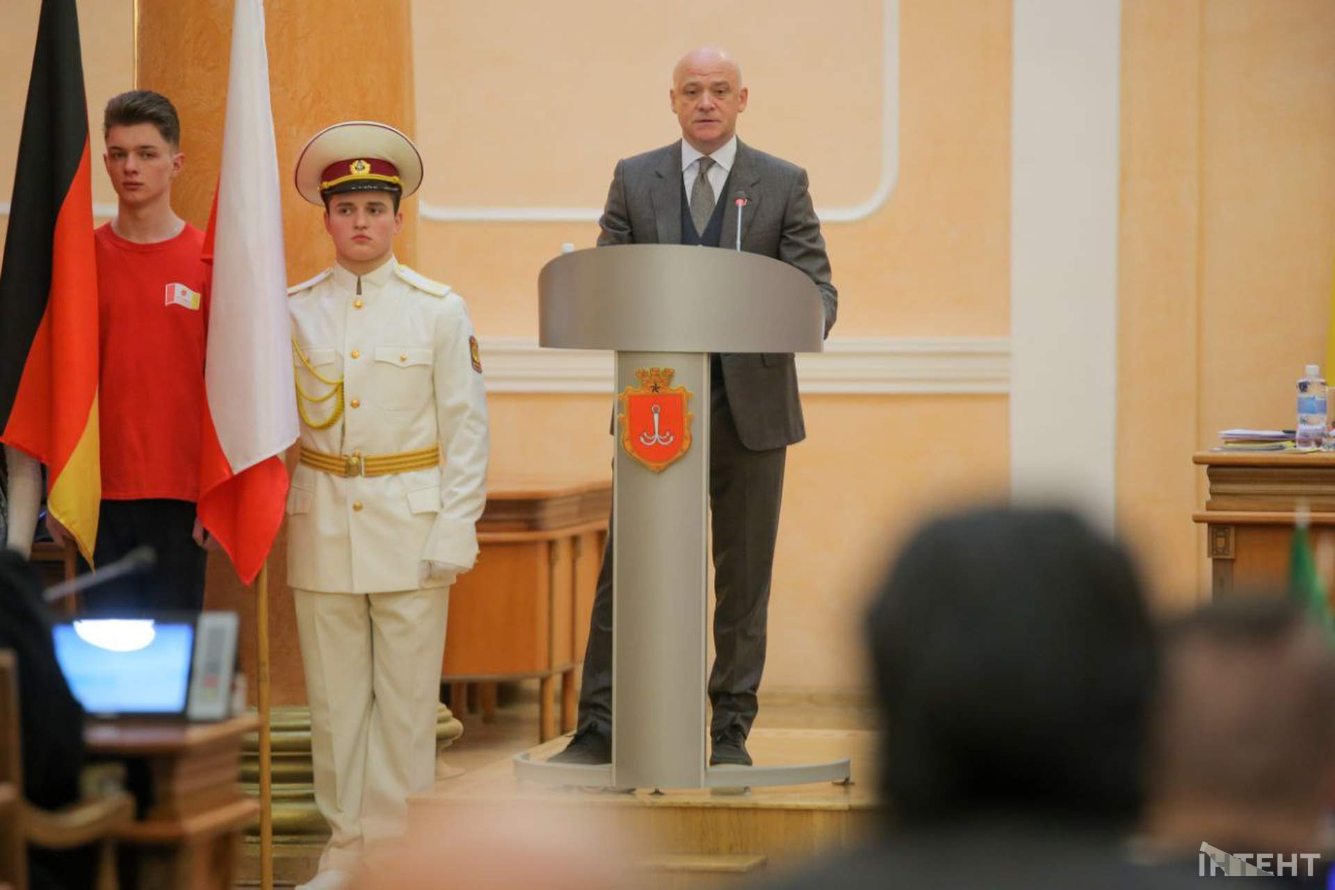 Емоційна сесія Одеської міської ради в об'єктиві Інтента