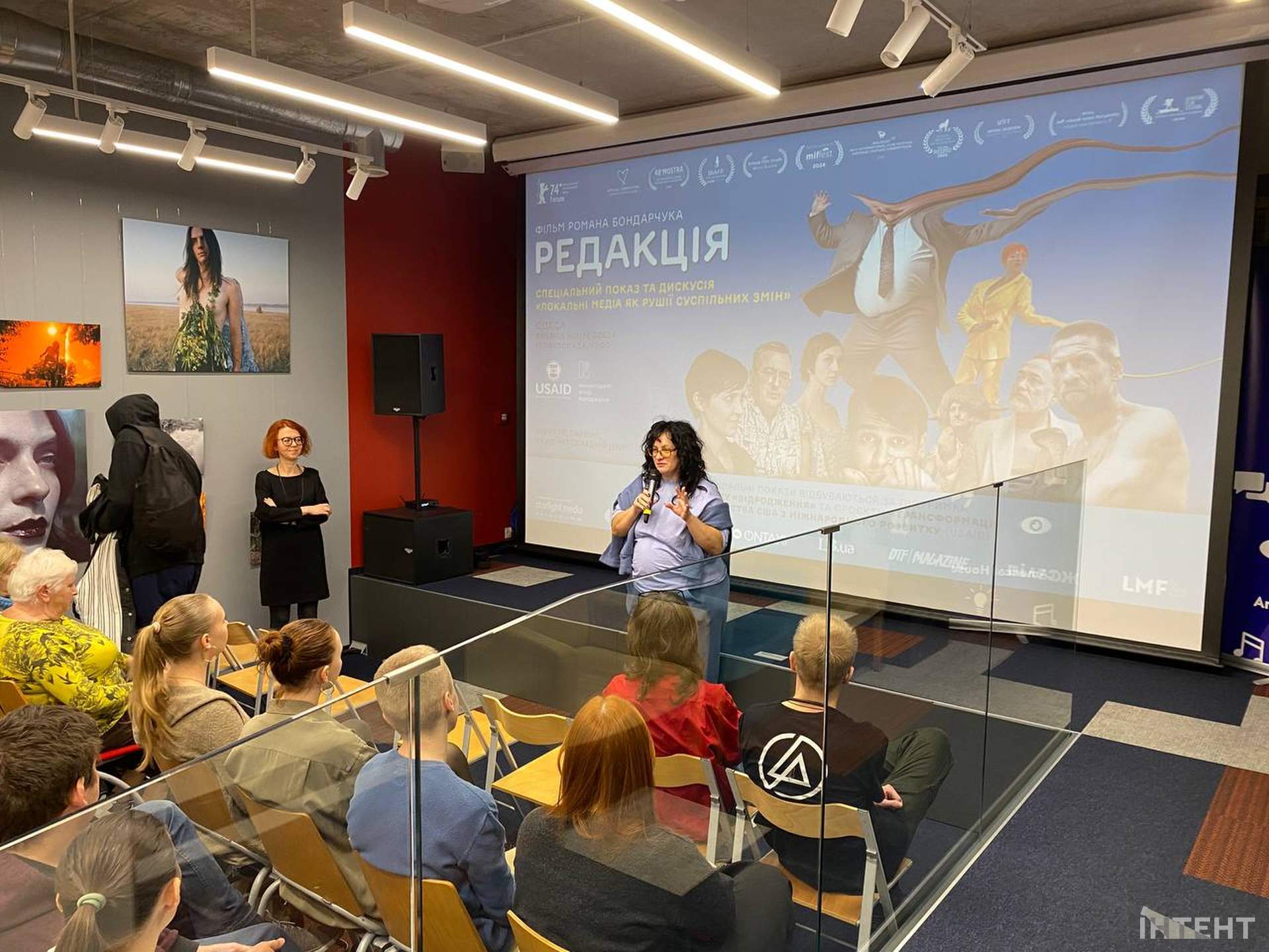"Редакція": в Одесі показали сатиру післяправди про роботу журналістів