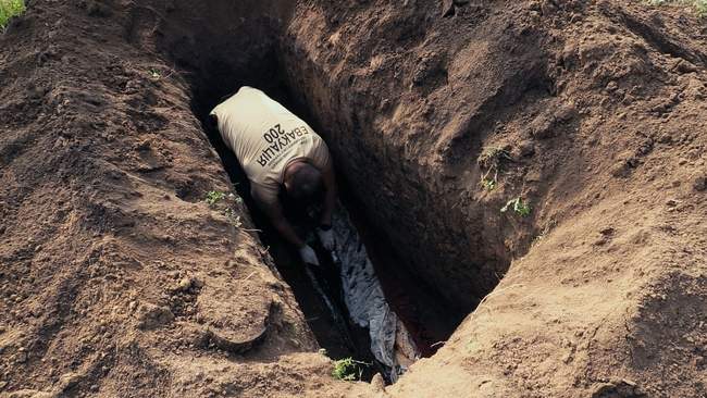 Evacuation. SCREENSHOT: The movie "On the Shield