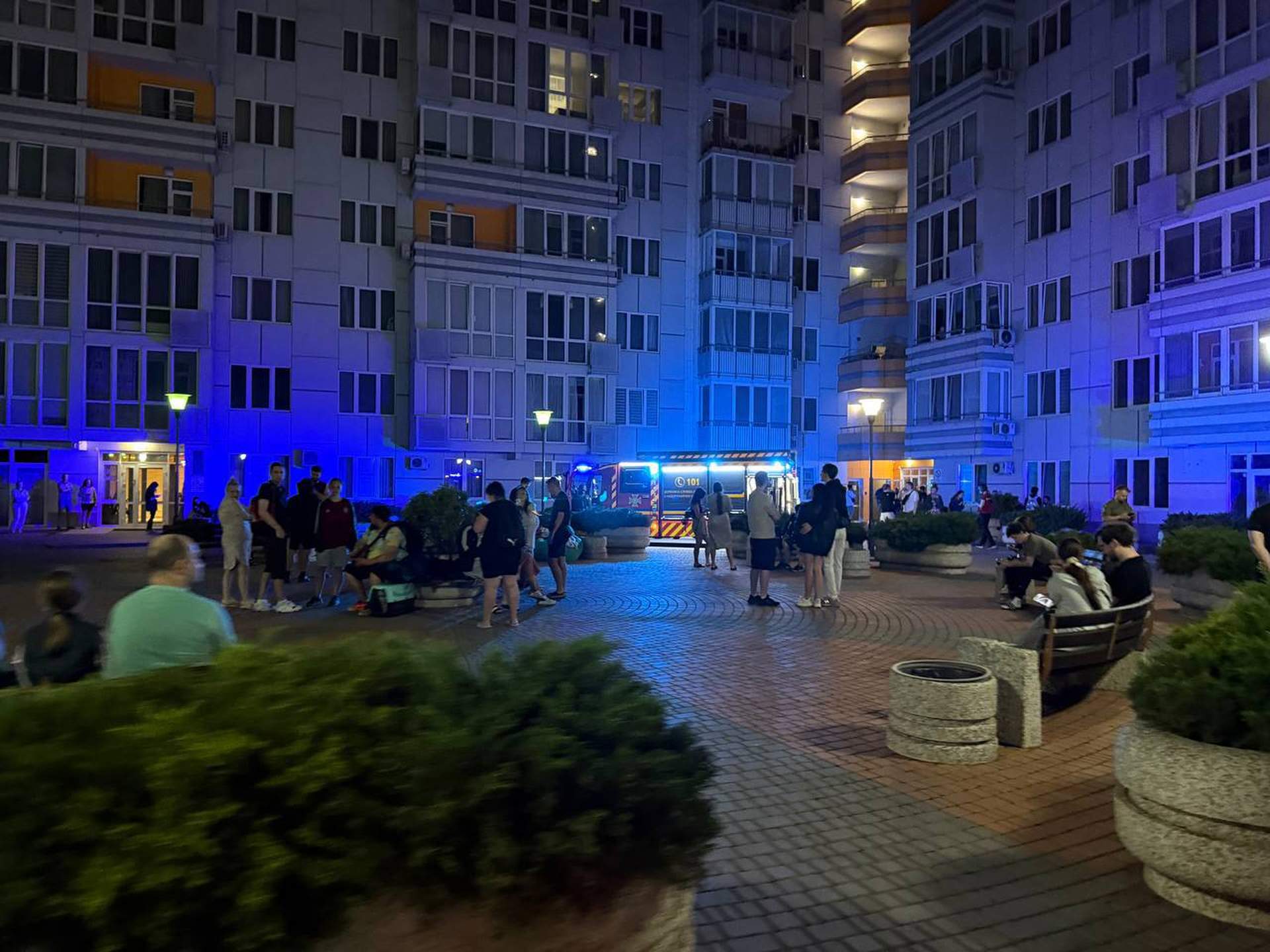 Нічна атака Одеси: 10 місць влучань, постраждалі рятівники та пошкодження вокзалу