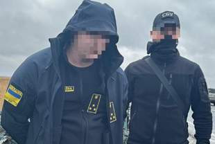 Одеський митник випускав з країни незадекларовану готівку