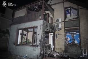 Вночі росіяни спалили дроном будинок в Одеському районі