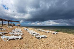 Гучно в Криму: туристи почали скасовувати свій відпочинок на півострові