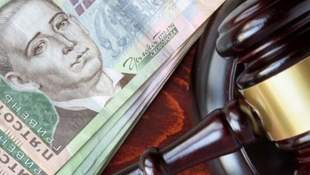 Работницы из управления образования Херсона растратили бюджет на премии