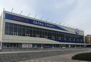 Для ремонту басейнів в Чорноморську обрали фірму без конкурентів