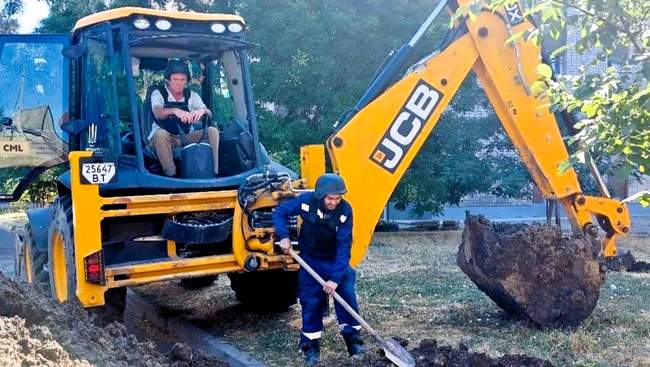 Ремонт водогону. ФОТО: КП "Херсонводоканал", сторінка у facebook