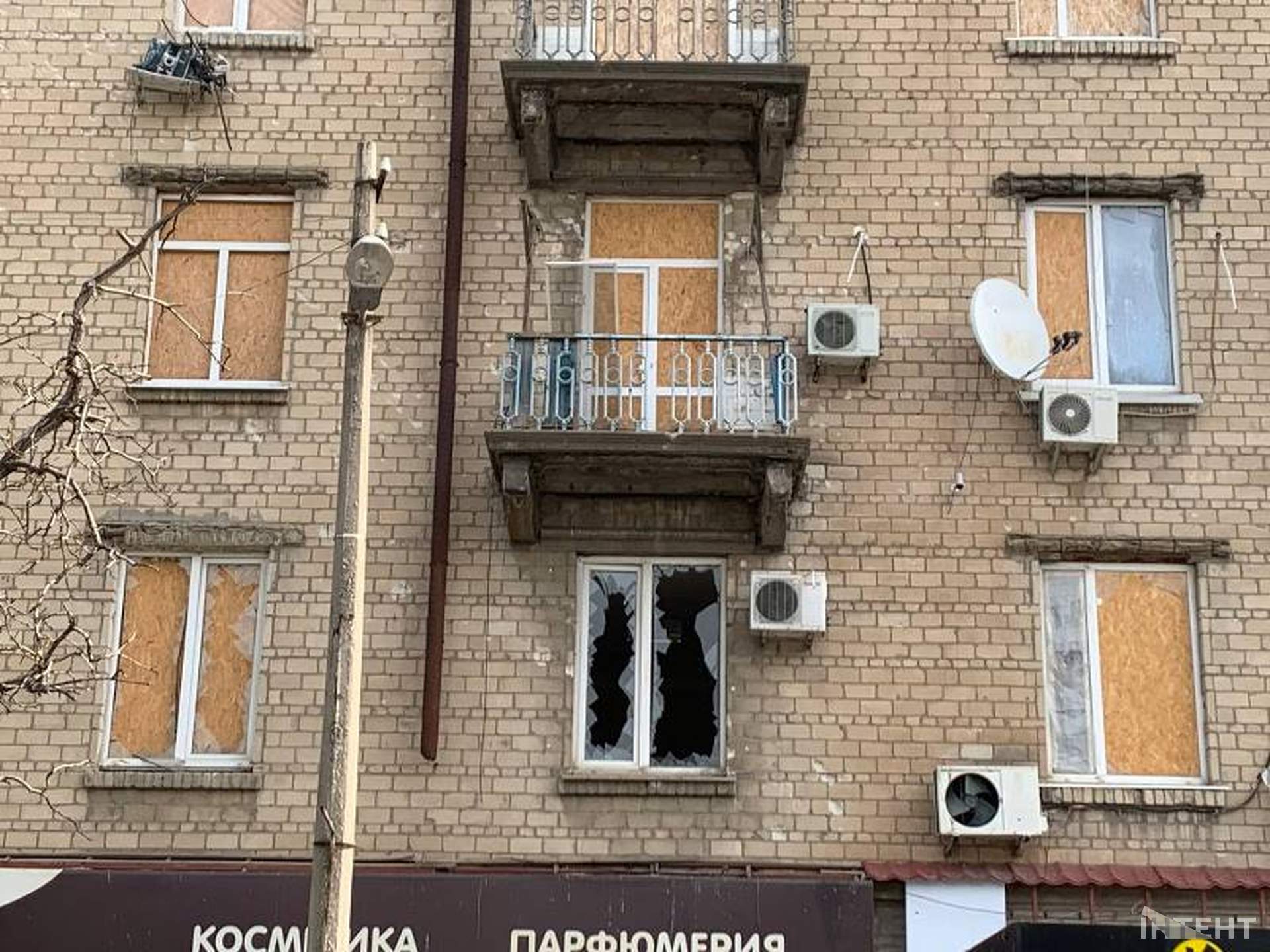 Середмістя Херсона в об'єктиві кореспондента: як окупанти нищать місто