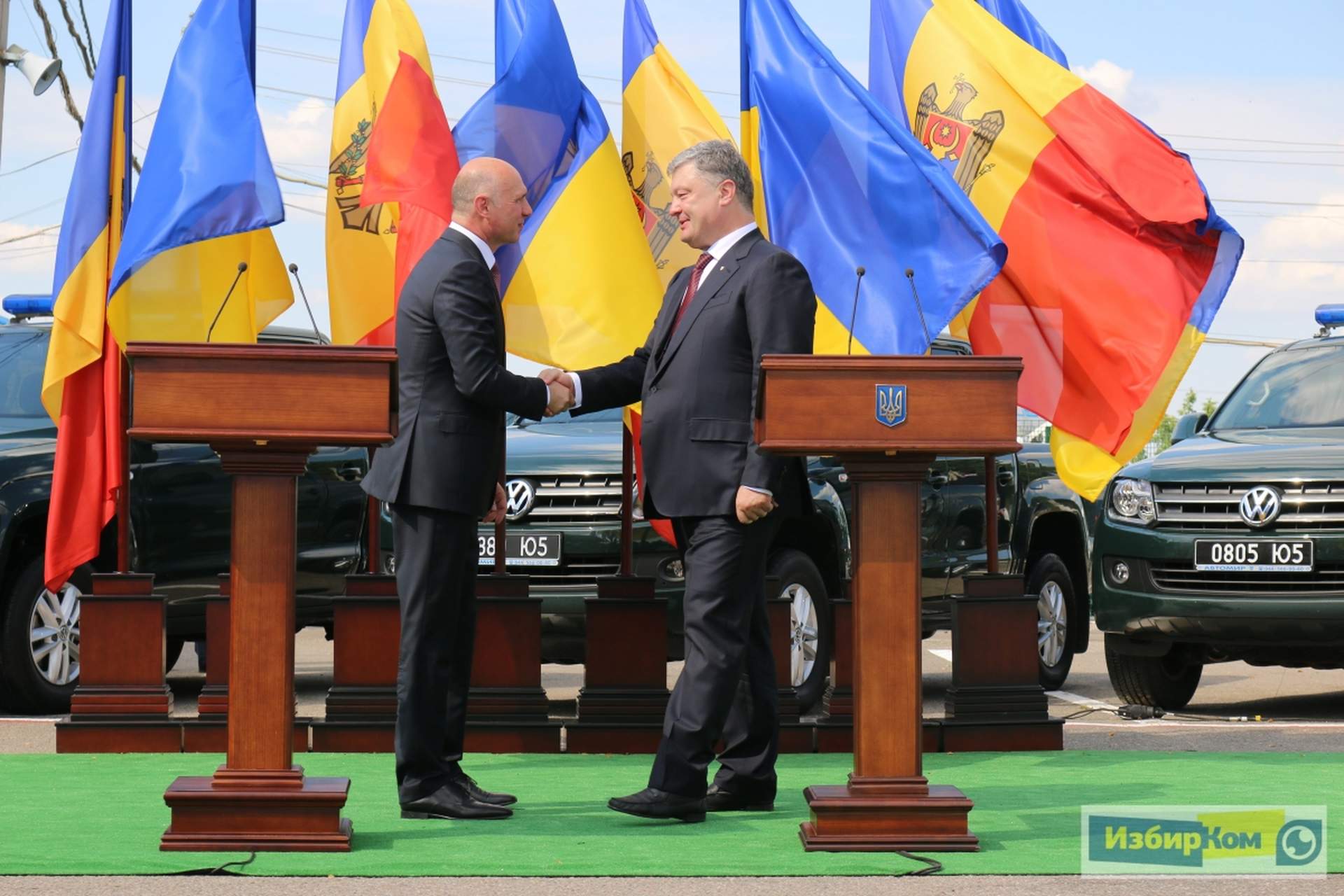 Как президент Порошенко границу открывал