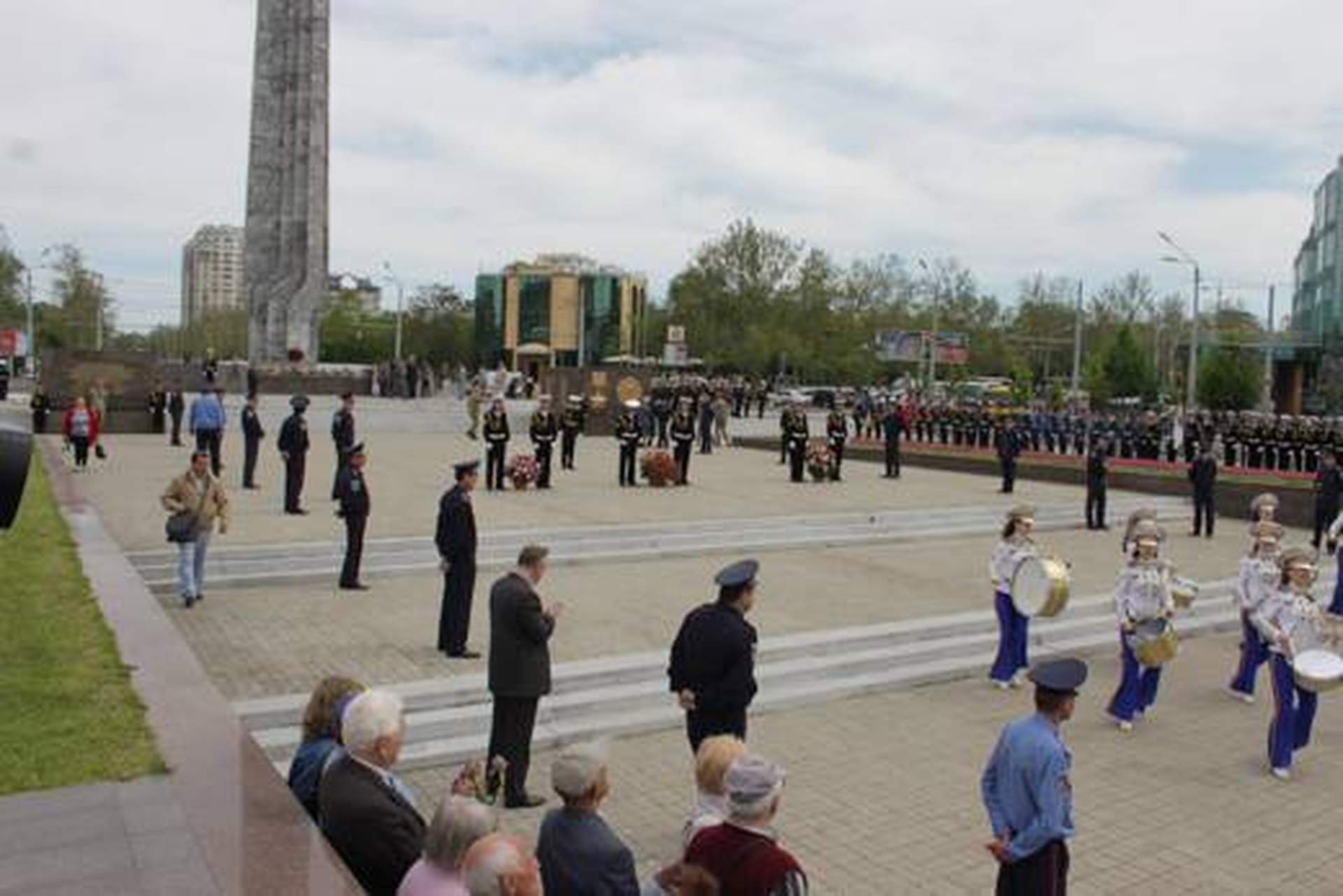 9 мая в Украине: президент в Киеве, потасовка в Харькове и ретропарад в Одессе