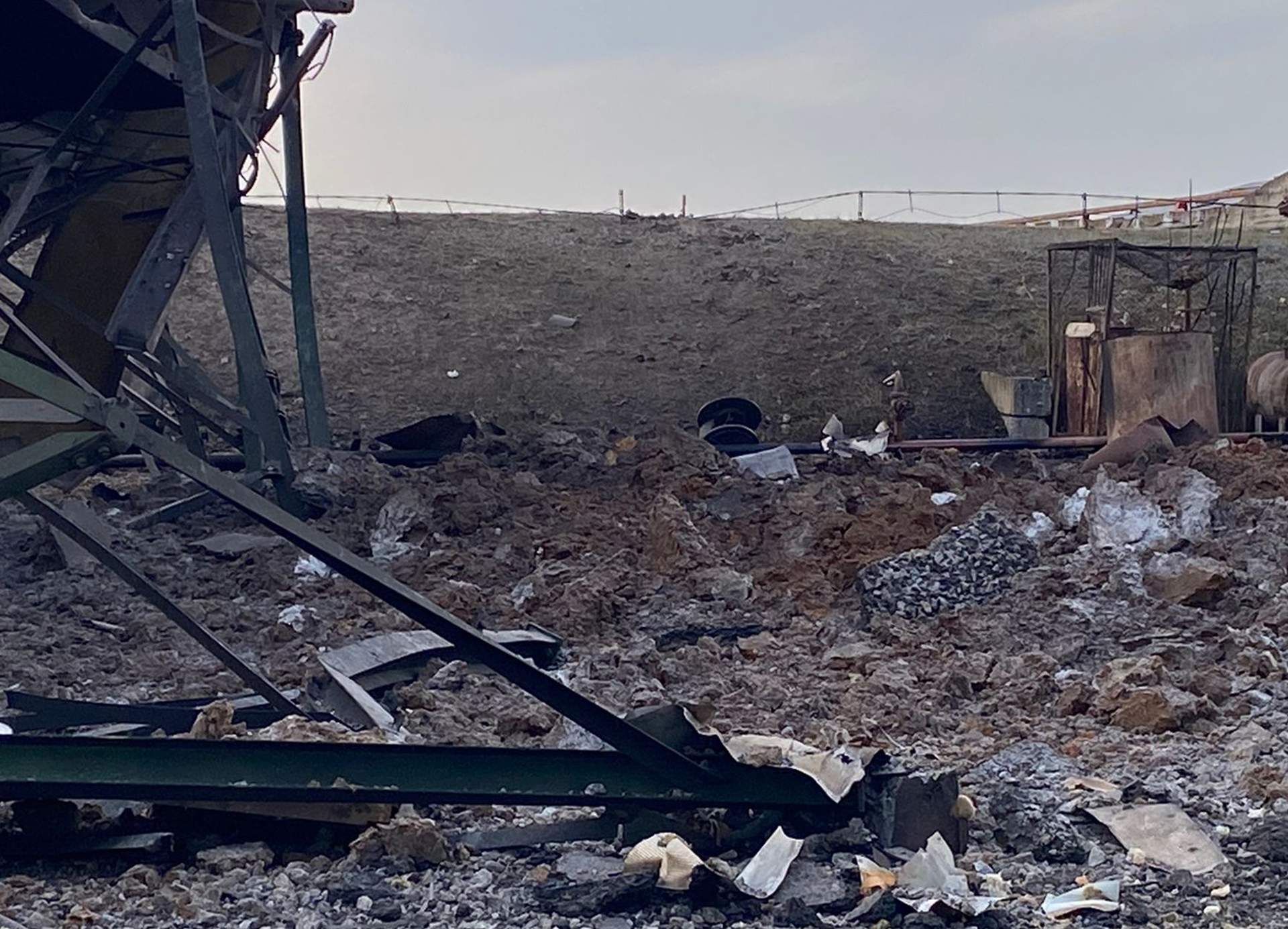 Наслідки ракетного удару по промисловому підприємству на Одещині