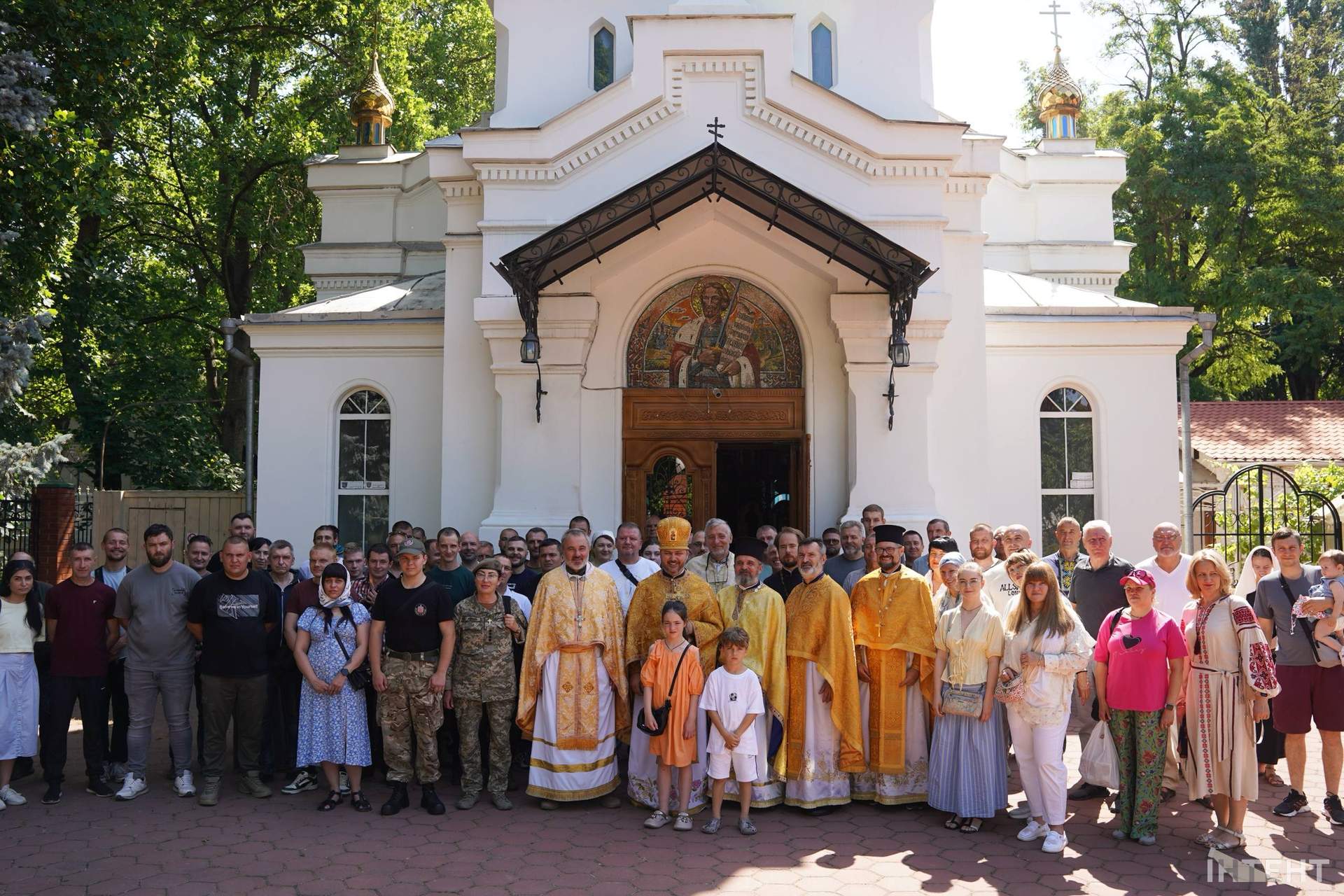 В храмі при військовому шпиталі в Одесі відбулася перша літургія ПЦУ