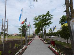 Ветеранський хаб, Алея дружби та ретро-дворик: чим Доброслав дивував міністерку