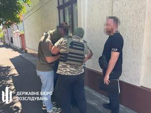 Правоохранителей отца и сына в Одесской области задержали по подозрению в помощи уклонистам