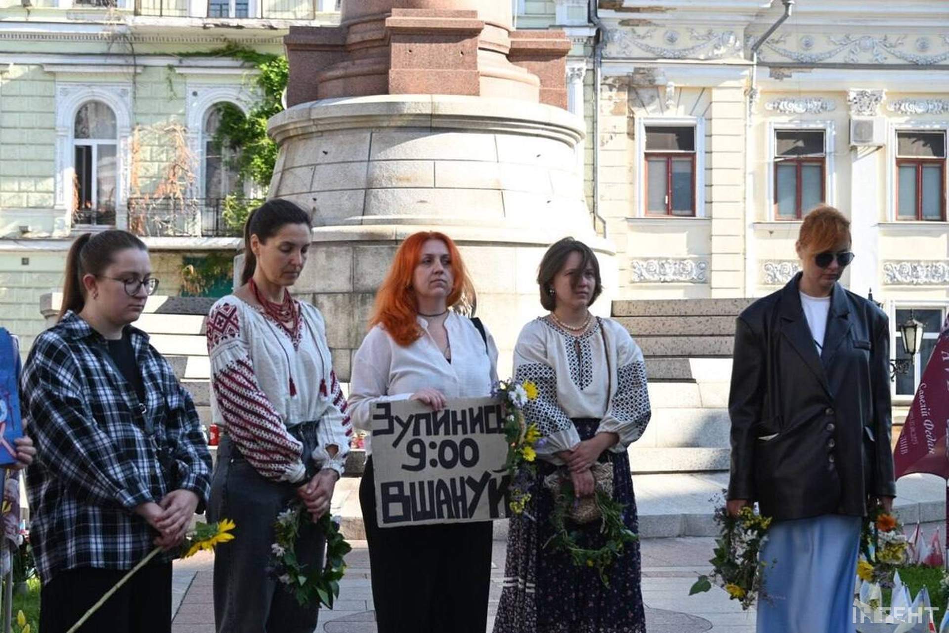 Одесити вшанували полеглих захисників України на Європейській площі