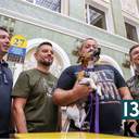 В Одесі на погашення марки з песиком Патроном завітав його двоюрідний дядько