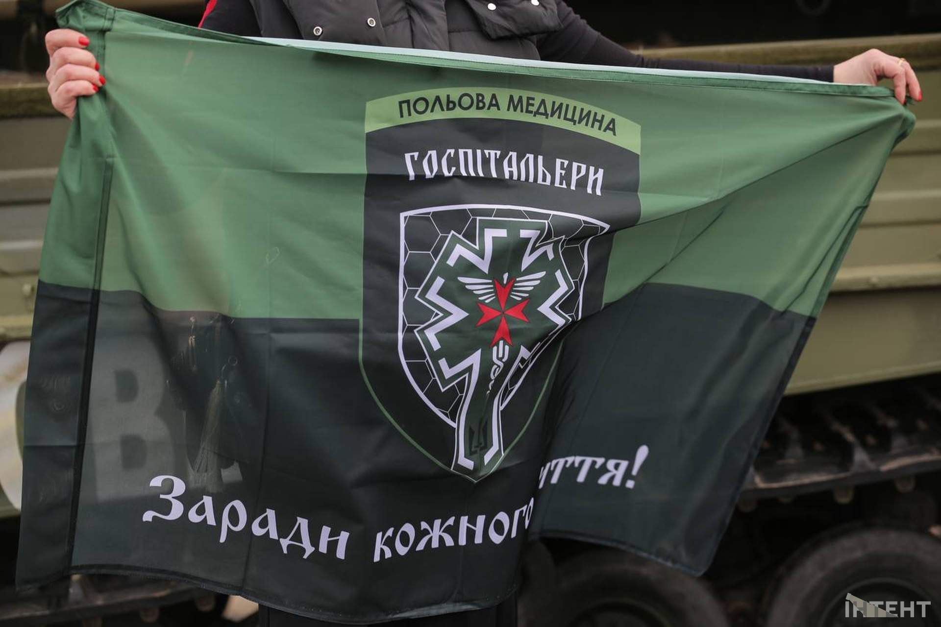 Під Одесою відкрили мурал присвячений загиблому військовому Остапу Макарову