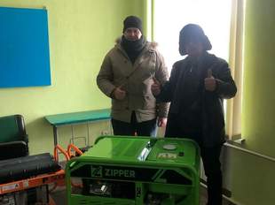 Волонтери передали Херсонщині електрогенератори