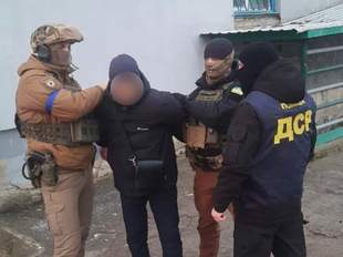 У Херсоні затримали групу мешканців, яка працювала на окупантів