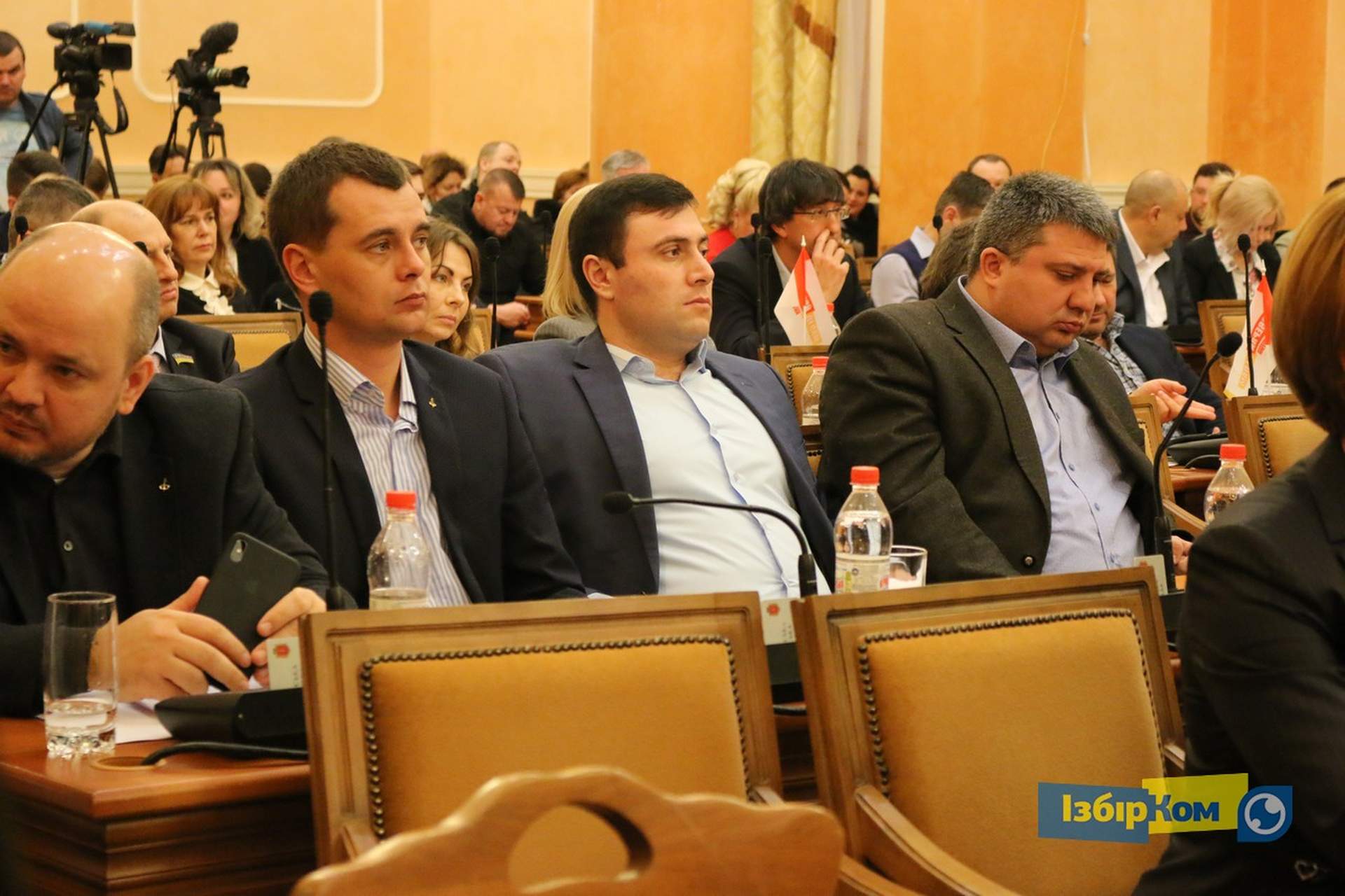 Сессия Одесского горсовета: вручение знака отличия бабушке Андрея Новичкова и выступление нардепа