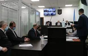 Іноземця, що намагався викупити в прокурора арештоване на Одещині судно, залишили за ґратами