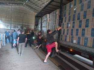 Громада на Херсонщині отримала продукти харчування на місяць