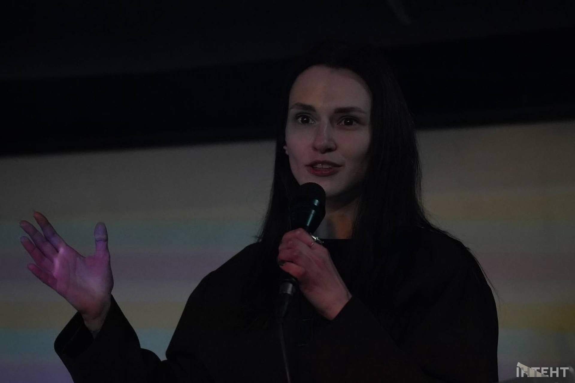 В Одесі поети та поетки змагалися за право участі у світовому чемпіонаті