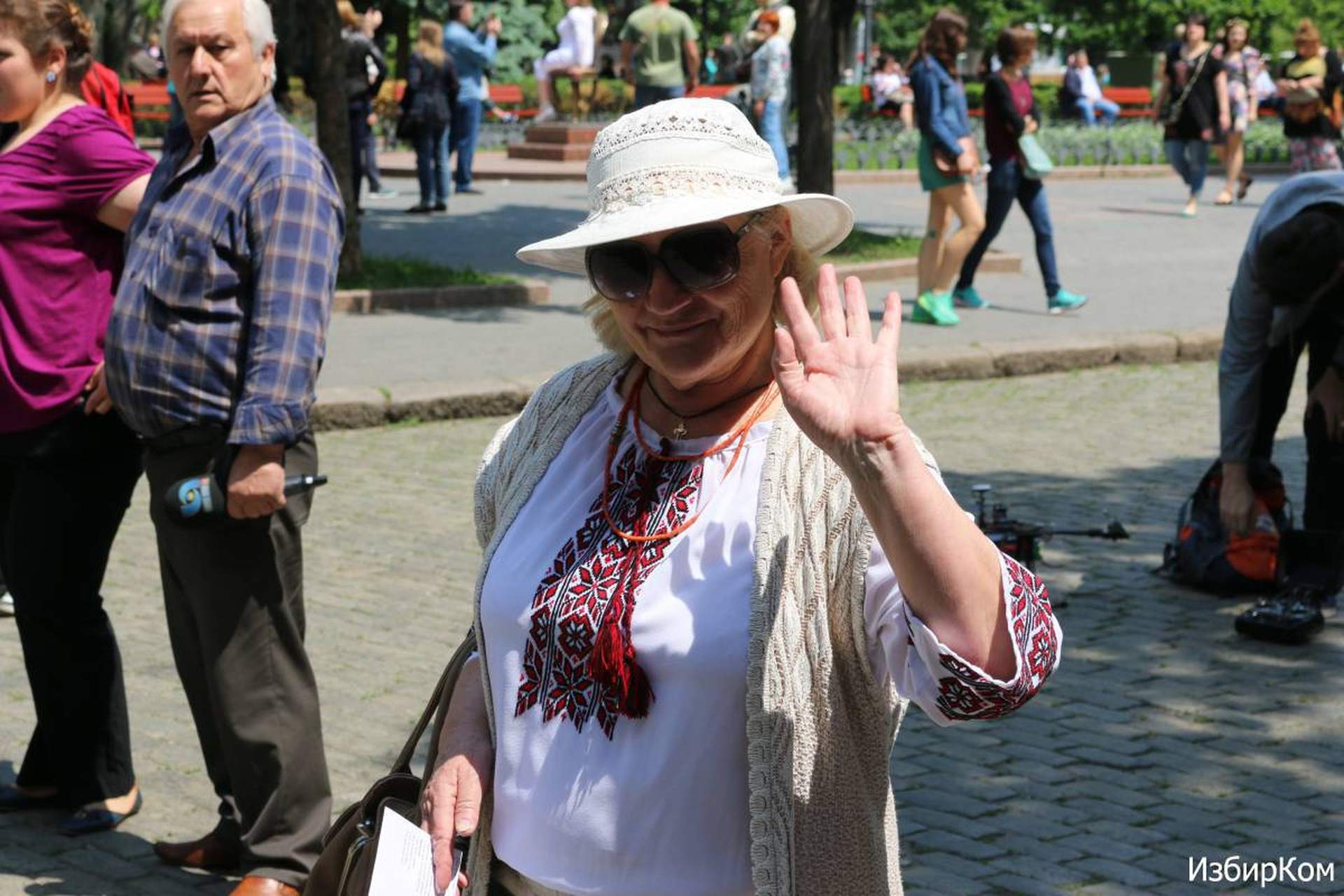 В Одессе состоялся VIII Мегамарш в вышиванках