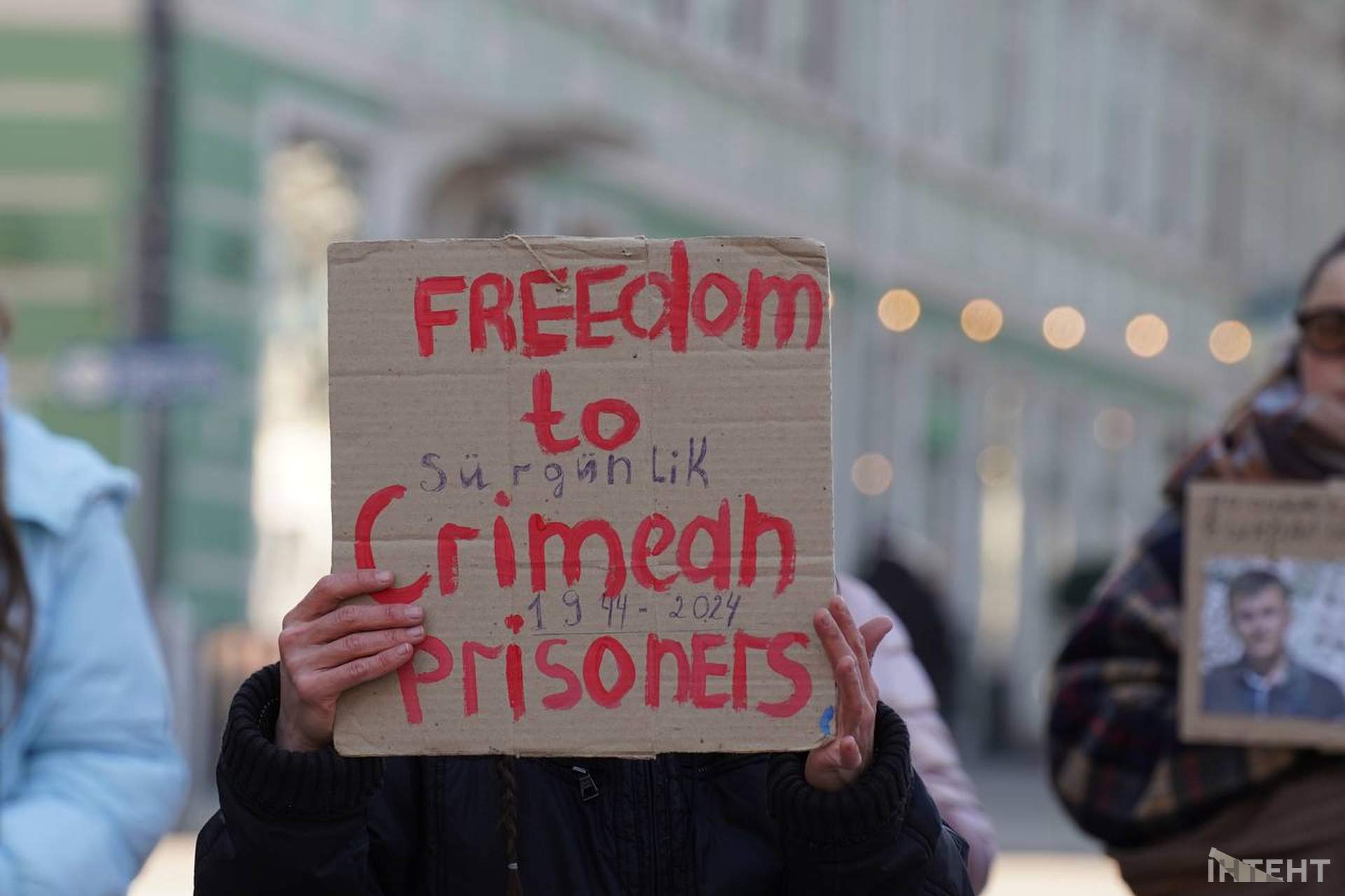 "Німий крик": в Одесі відбулася акція на підтримку кримських татар