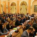 Сессия Одесского горсовета: немногочисленный митинг и Ждун у стен мэрии