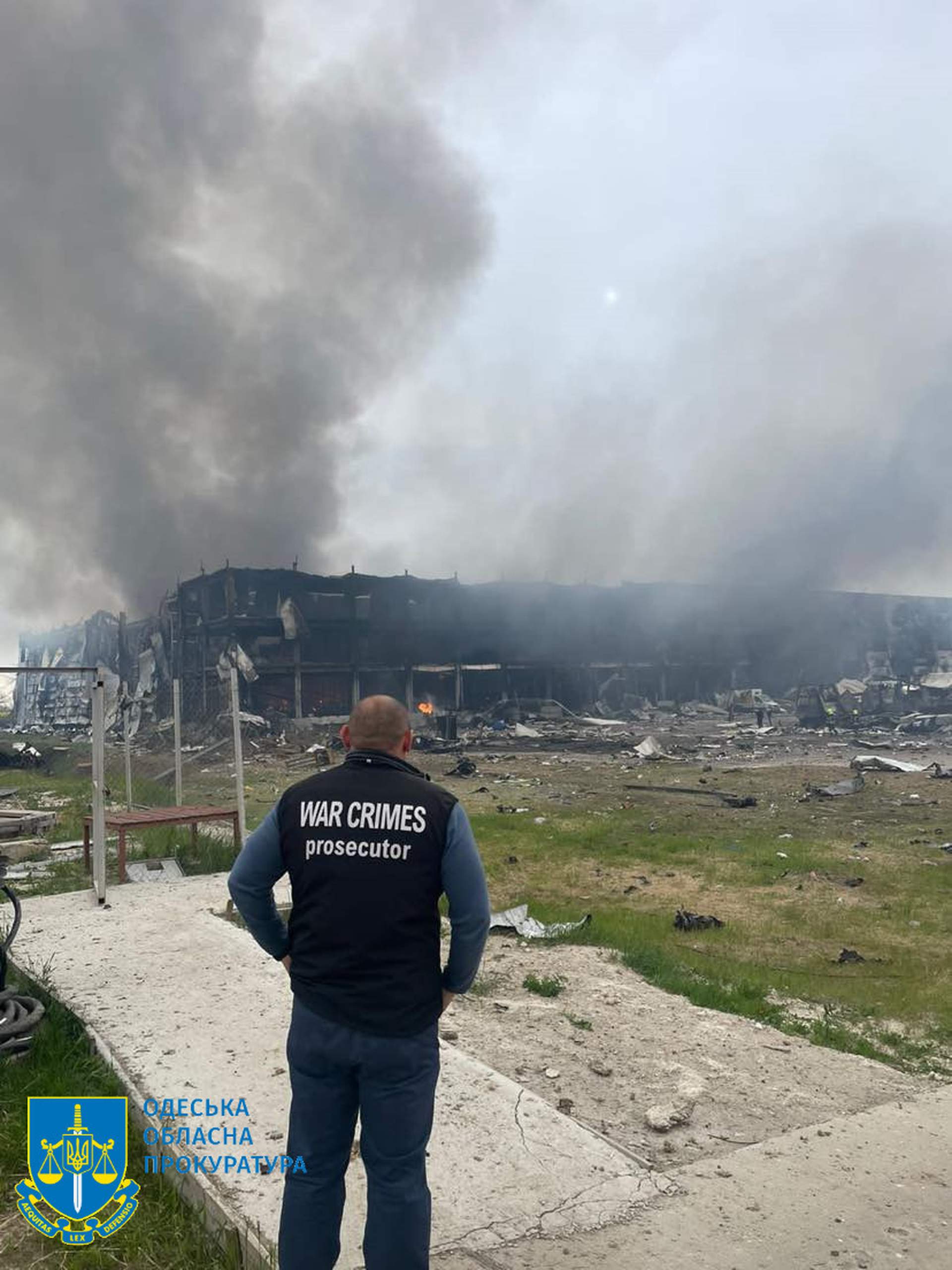 Ворожі ракети знищили базу відпочинку та склад Червоного Хреста на Одещині
