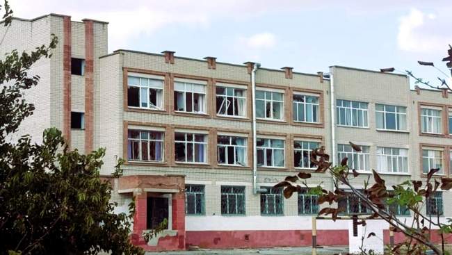 Наслідки обстрілу в Херсоні. ФОТО: Херсонська ОВА