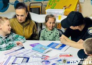 В Херсоні дітям розповіли про правила безпеки в інтернеті