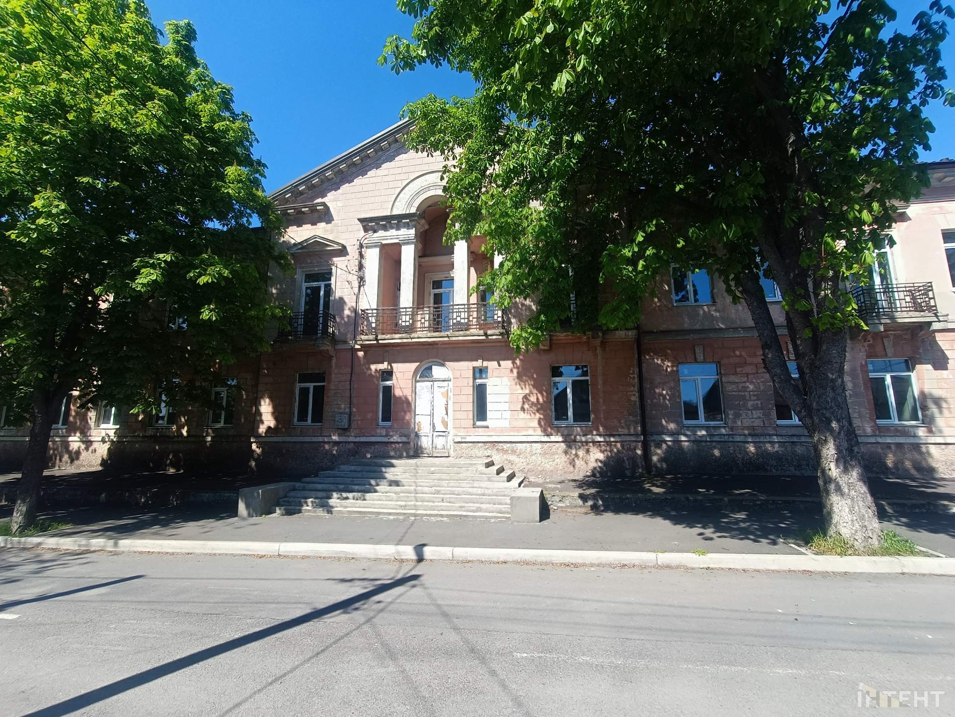 В Ізмаїлі вирішили перетворити будівлю пароплавства у житло для переселенців