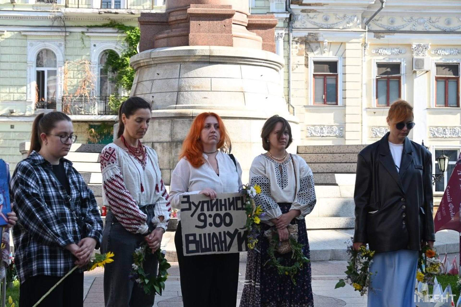 Одесити вшанували полеглих захисників України на Європейській площі