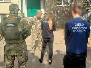 Суд відсторонив від виконання обов'язків військового, якого підозрюють у вимаганні хабаря