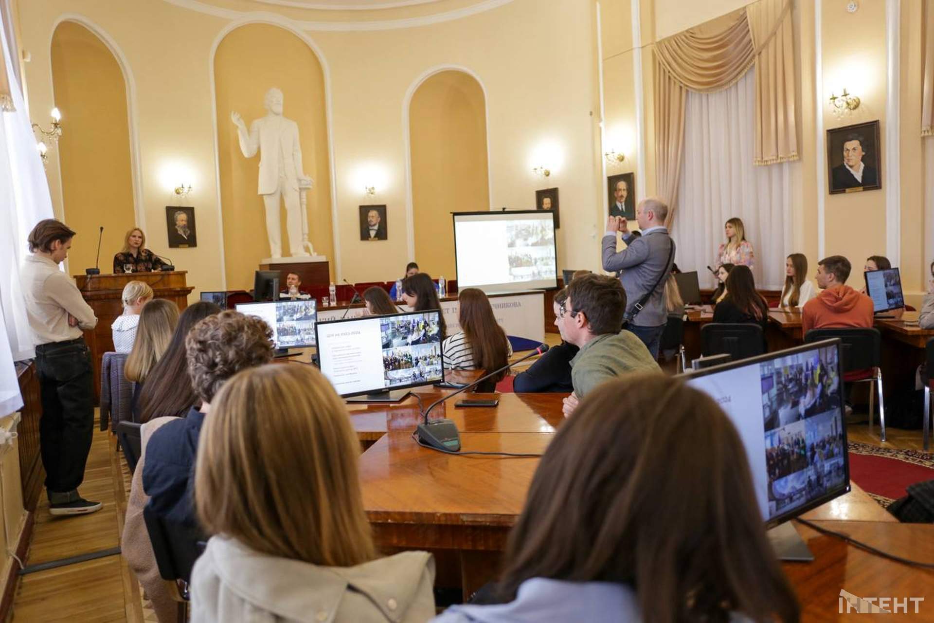Віцеспікерка в Одесі заявила про недієвість міжнародних організацій у питанні викрадення українських дітей