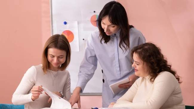 Обучение английскому в группах: почему это лучший выбор