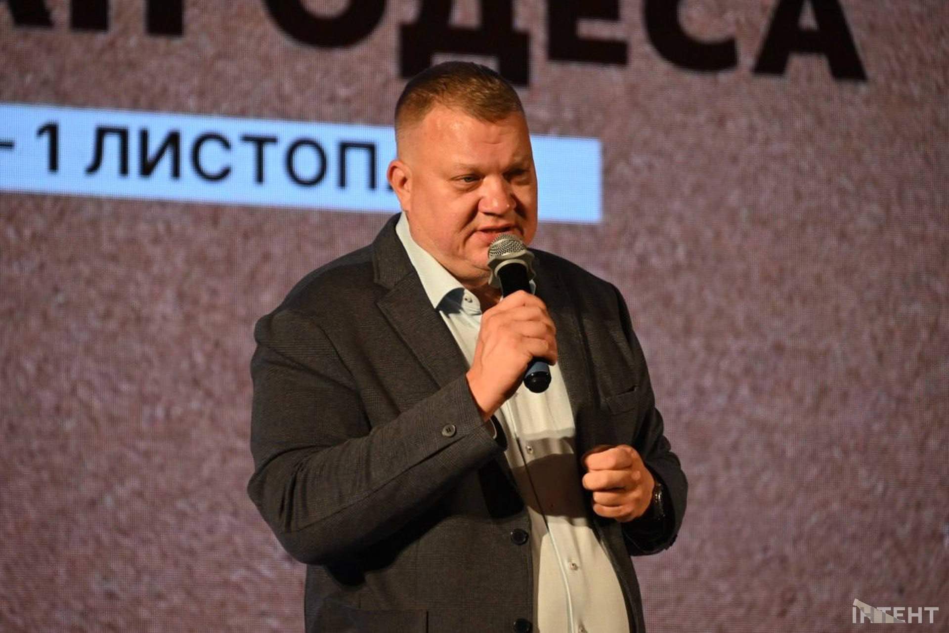 Військовослужбовиця "Тайра" вперше презентувала в Одесі свою поезію та прозу