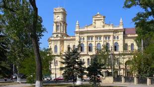 Kherson sued after misappropriation of funds for museum restoration