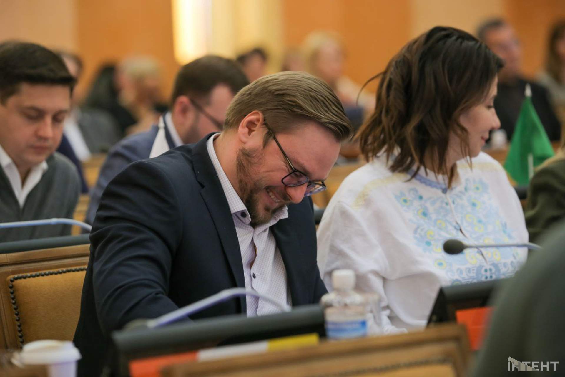 Емоційна сесія Одеської міської ради в об'єктиві Інтента