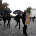 У чорному та з парасолями: в Одесі пройшла акція проти торгівлі людьми